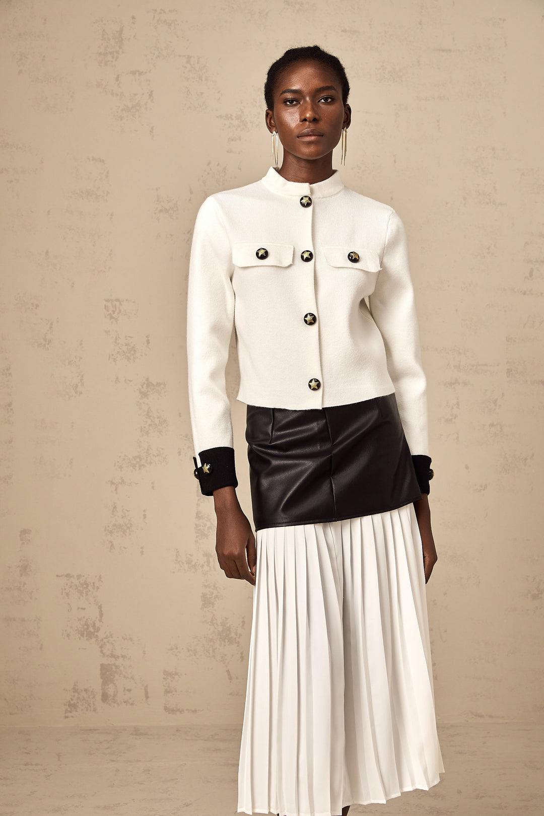 Levoire | Gilet Blanc En Tricot Avec Bord Contrasté