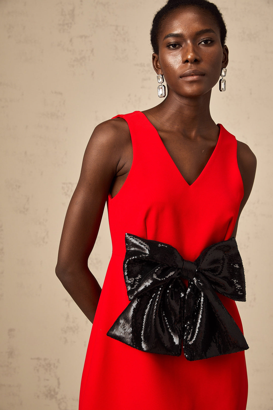 Levoire | V-Décolleté Paillettes Nœud Mini Robe Rouge