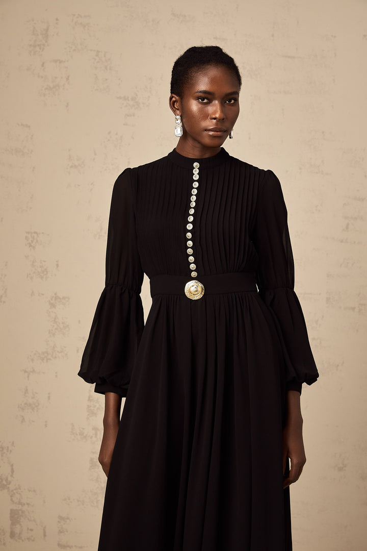 Levoire | Robe Midi Noire Plissée À Boutons Sur Le Devant
