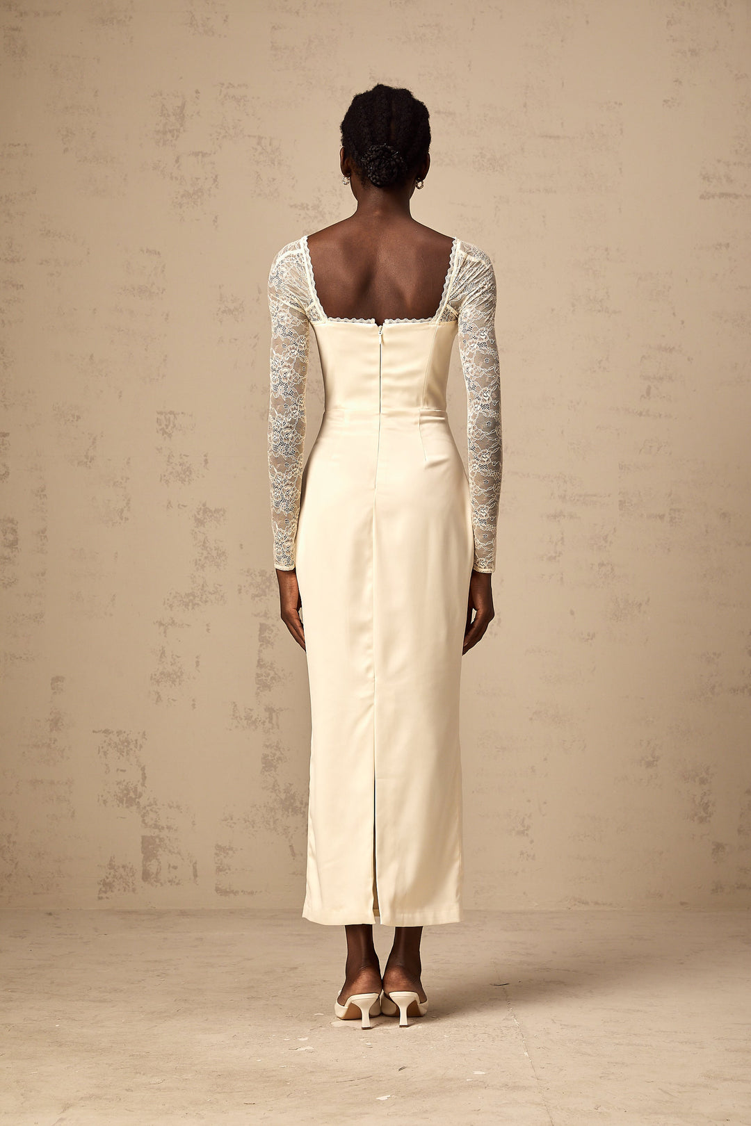 Levoire | Robe Midi En Satin Blanc Avec Panneaux En Dentelle