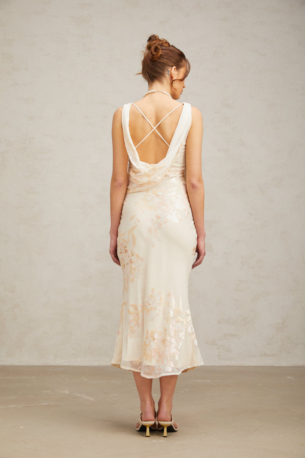Levoire | Robe Midi Jacquard Floral Beige