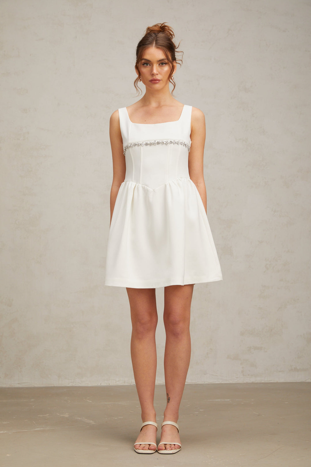 Levoire | Robe Courte Ornée De Cristaux Blancs