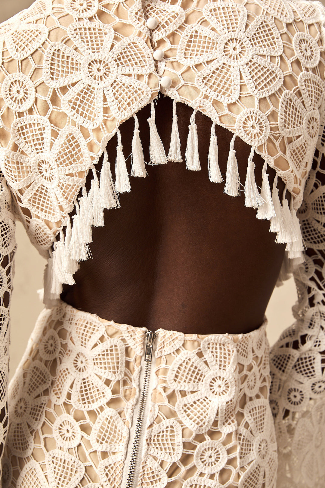 Levoire | Robe Mini Blanche En Dentelle Brodée De Fleurs Cut Out