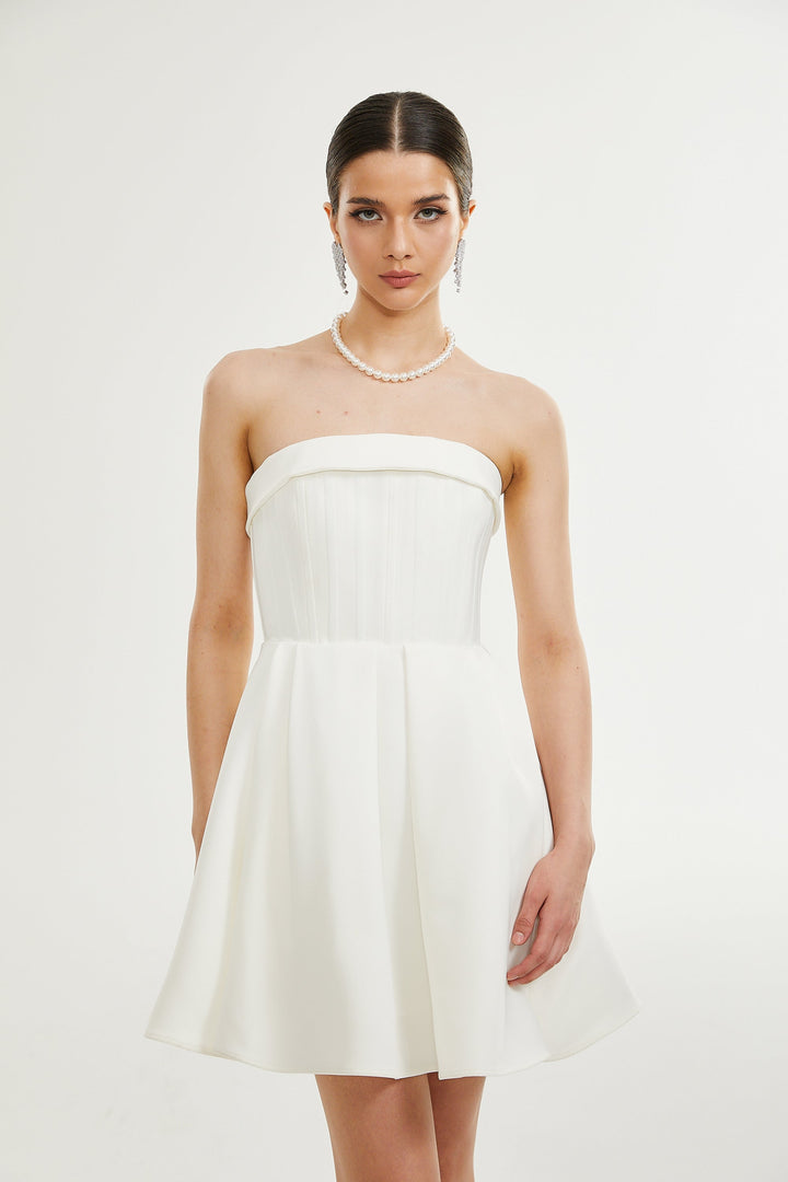 Levoire | Robe Évasée Blanche À Épaules Dénudées