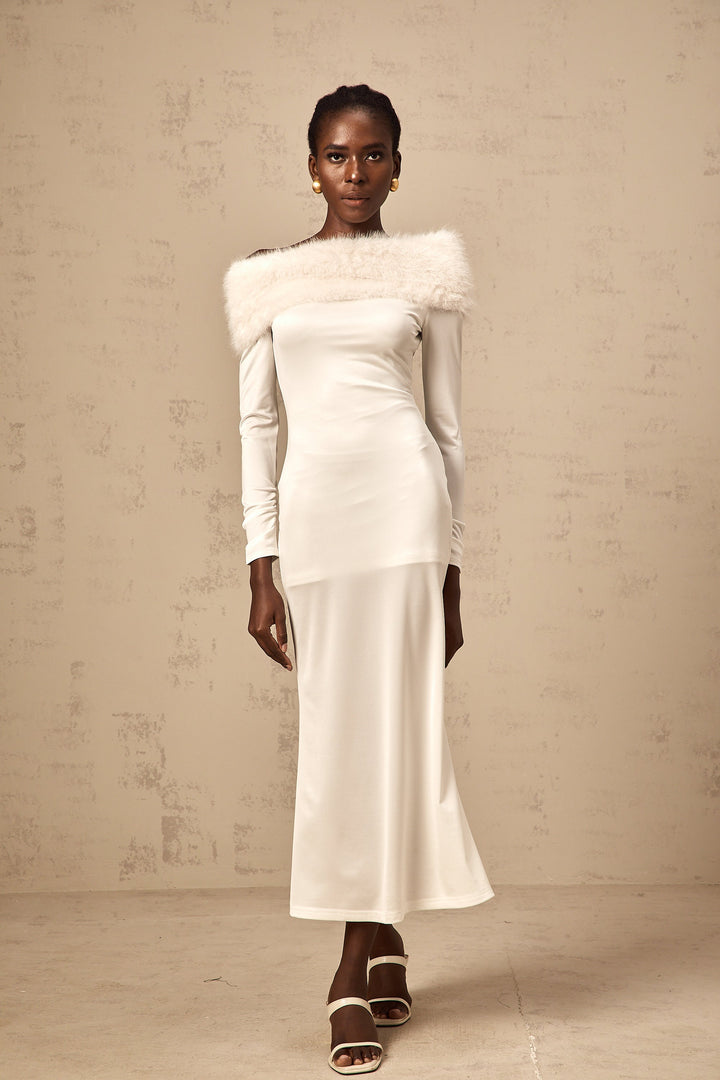 Levoire | Robe Midi À Épaules Dénudées En Fausse Fourrure Blanche