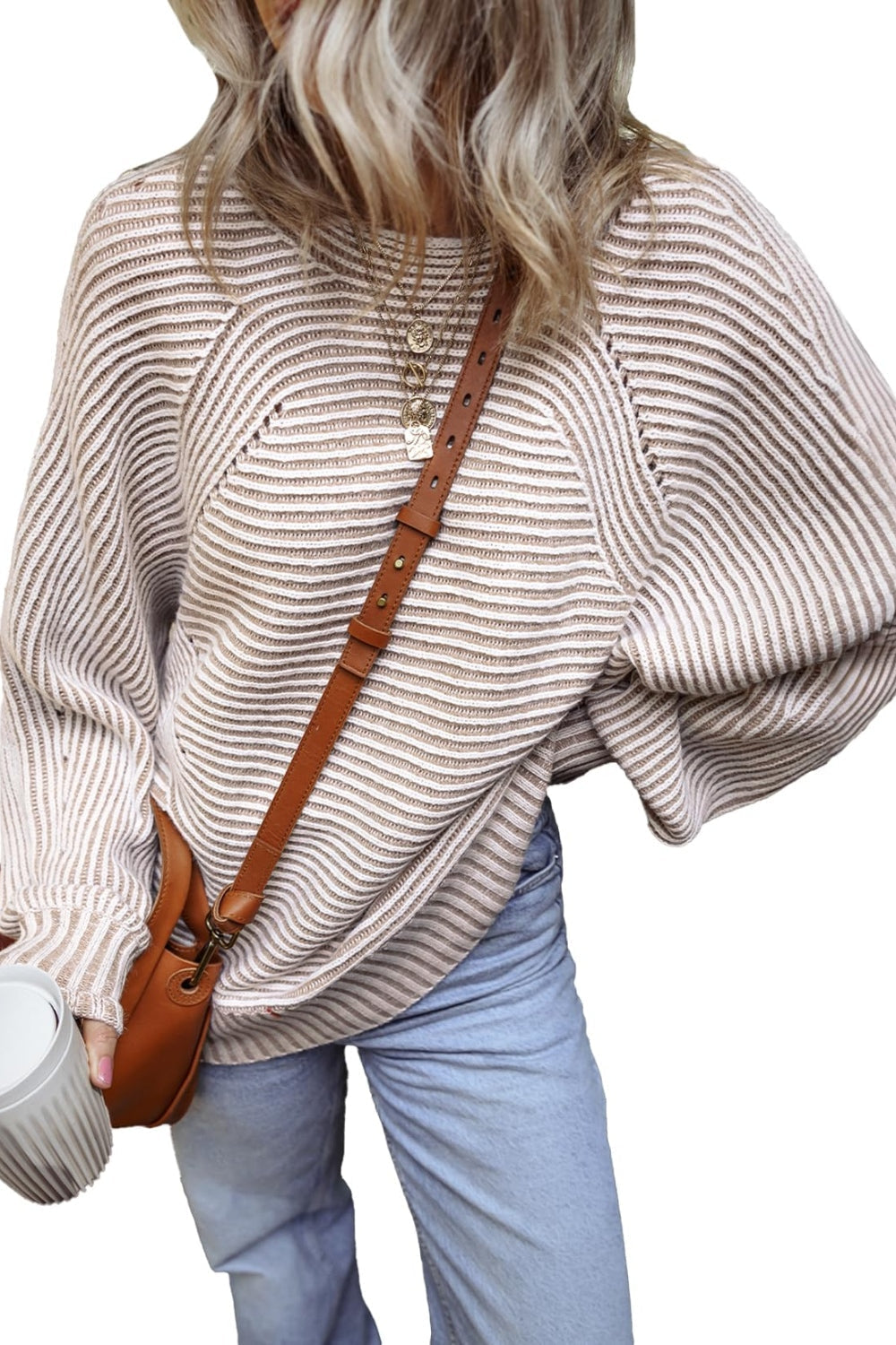 Levoire | Pull D’Hiver À Détails Dentelle Discrets