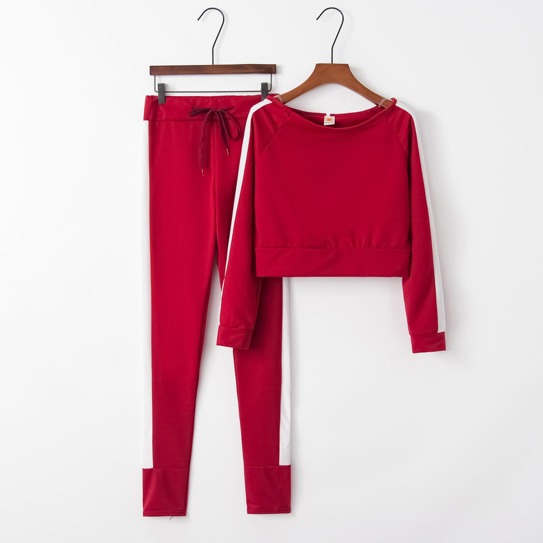 Ensemble de loungewear sportif pour femmes avec top court et pantalons ajustés Levoire