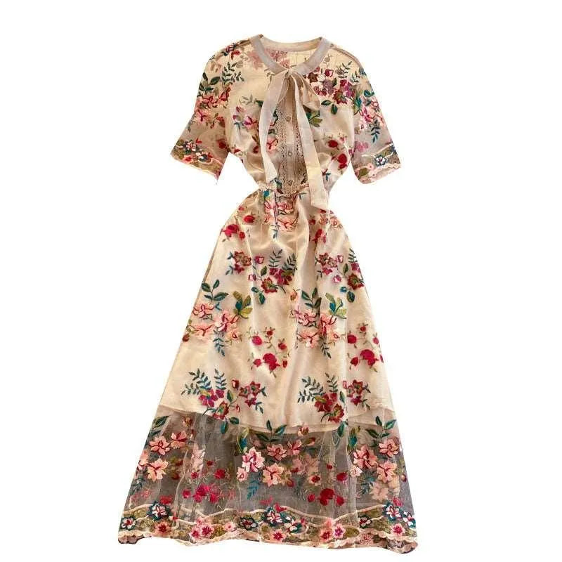 Levoire | Robe à manches courtes avec cordons