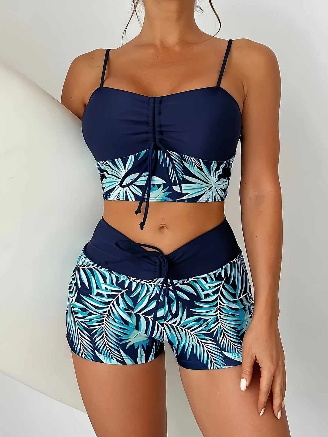 Levoire | Ensemble De Bikini Deux Pièces Avec Motif De Feuilles Et Shorty Merikulho