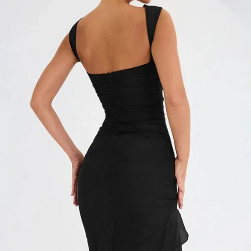 Levoire | Robe De Soirée Noire Avec Des Volants Ludiques