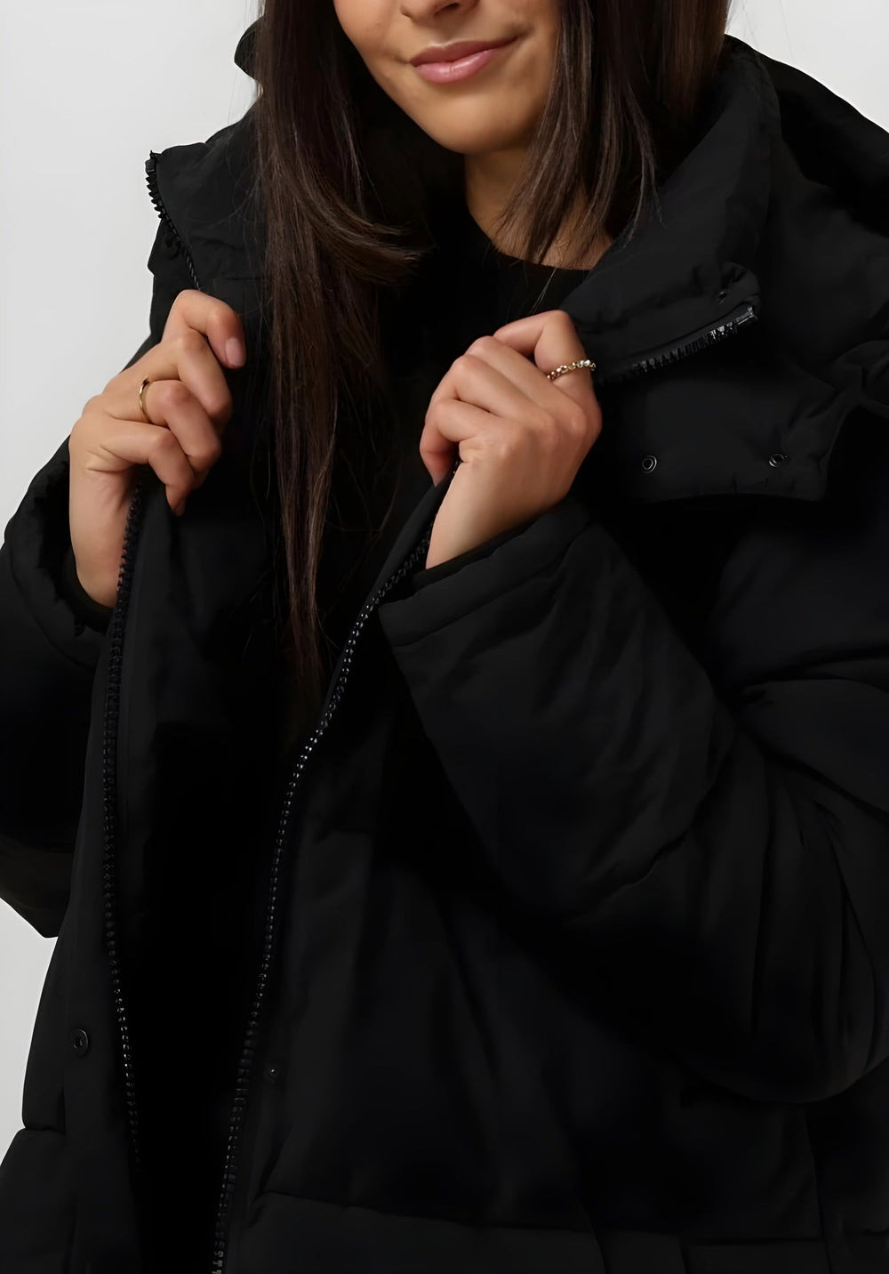 Levoire | Long warm hooded jacket with zipper