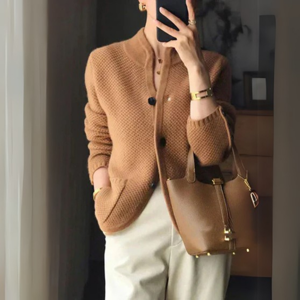Levoire | Élégant et Confortable Cardigan Karamelli (Seulement 6 pièces disponibles)