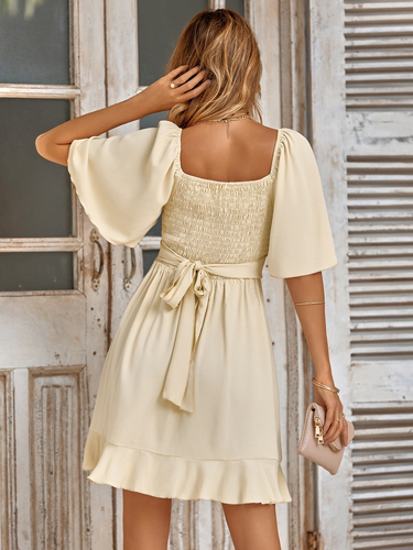 Levoire | Robe Mini Charmante Détail Nœud Coupe Fluide