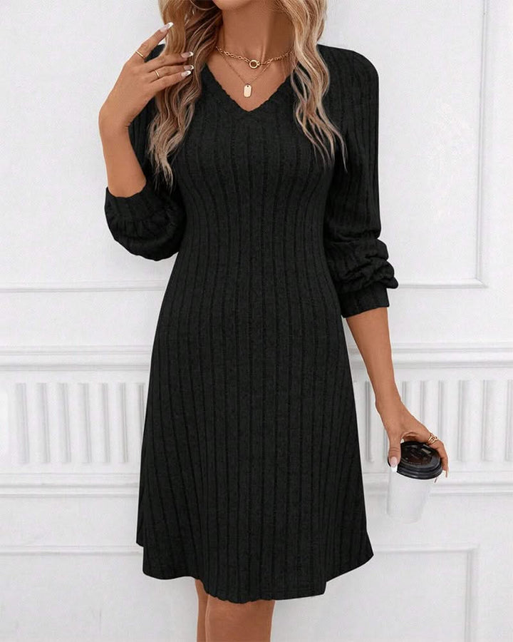 Levoire | Robe Élégante À Rayures Côtelées Avec Décolleté En V