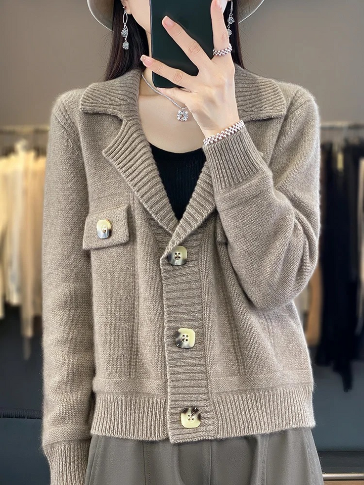 Levoire | Veste en laine pour femmes avec col, poches et manches Braun