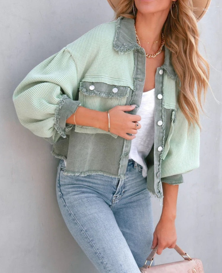 Levoire | Veste Courte Moderne Pour Femmes En Velours Côtelé De Coton Dans Des Tons Pastel Vert