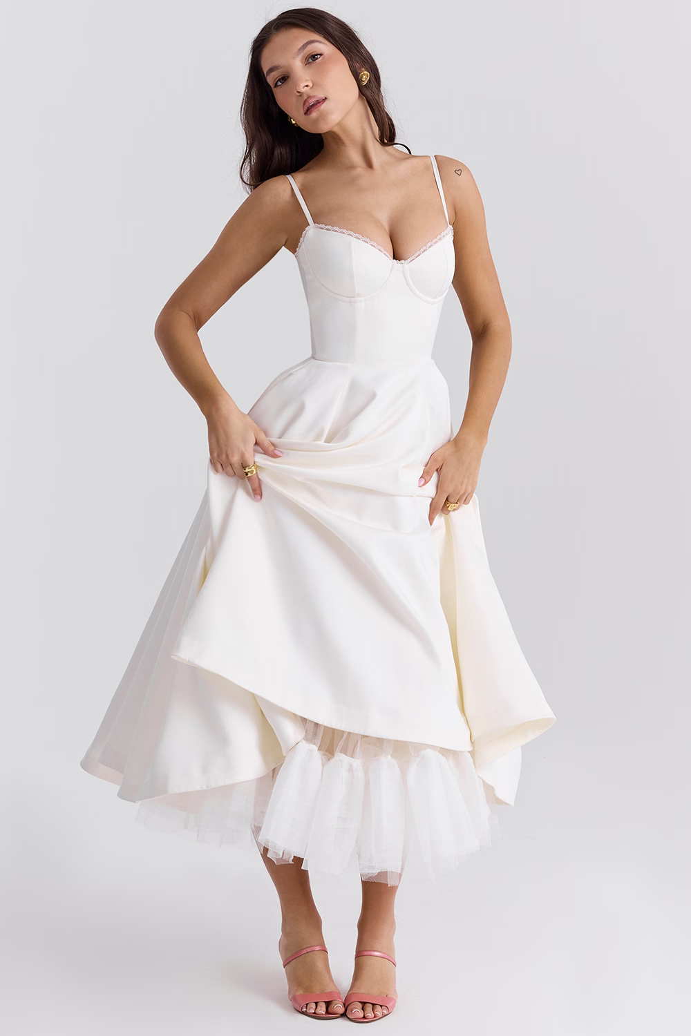 Levoire | Belle robe mi-longue ajustée à la taille