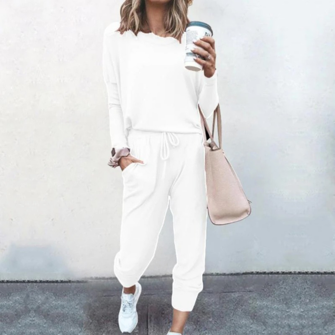 Levoire | Large Et Magnifiquement Confortable Ensemble De Sport Pour Femmes Blanc