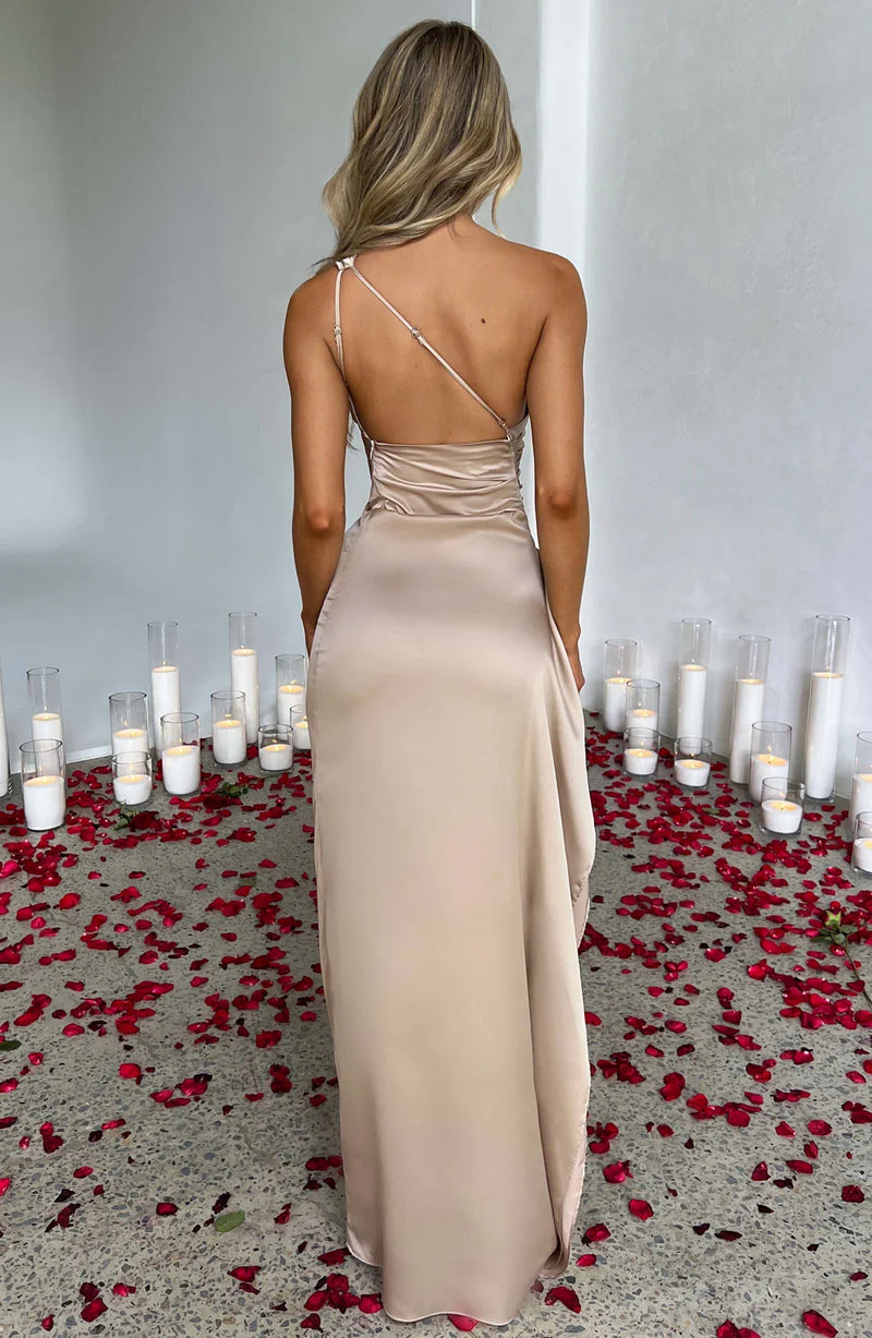 Levoire | Robe Plissée Avec Fente Haute Et Design D'Épaule Unilatérale