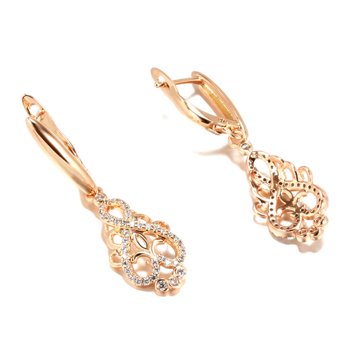 Levoire | Boucles D'Oreilles Pöllö Élégantes Avec Des Pierres De Zircon En Or