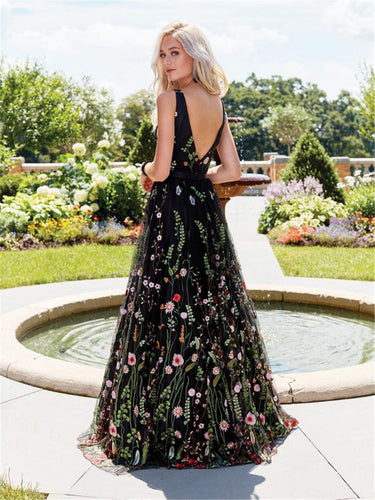 Levoire | Magnifique robe sans manches brodée