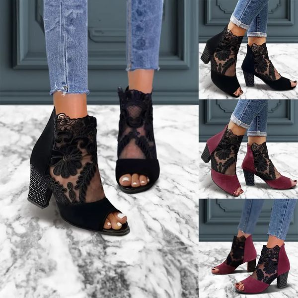 Levoire | Chaussure À Talons Noirs Luxueuse Avec Détails En Pointe