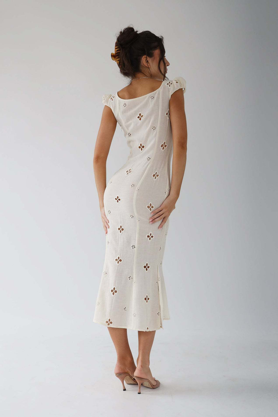 Levoire | Viininkeruu Brodé Kalaskjørt Midi Robe