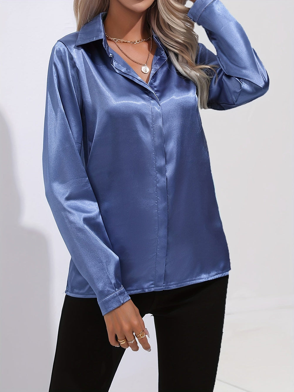 Levoire | Confiant De La Forme Chemise En Satin À Manches Longues Avec Boutons