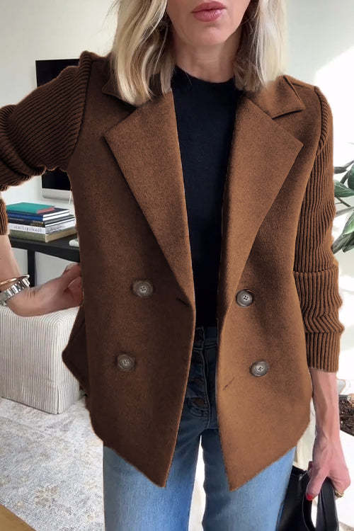 Levoire | Élégant Blazer À Carreaux Doubles Avec Manches En Tricot Pour Femmes Marron foncé
