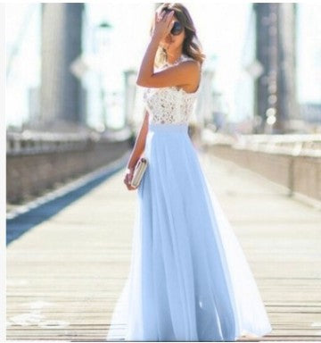 Robes maxi pour femmes avec un haut en dentelle florale et une jupe fluide Levoire