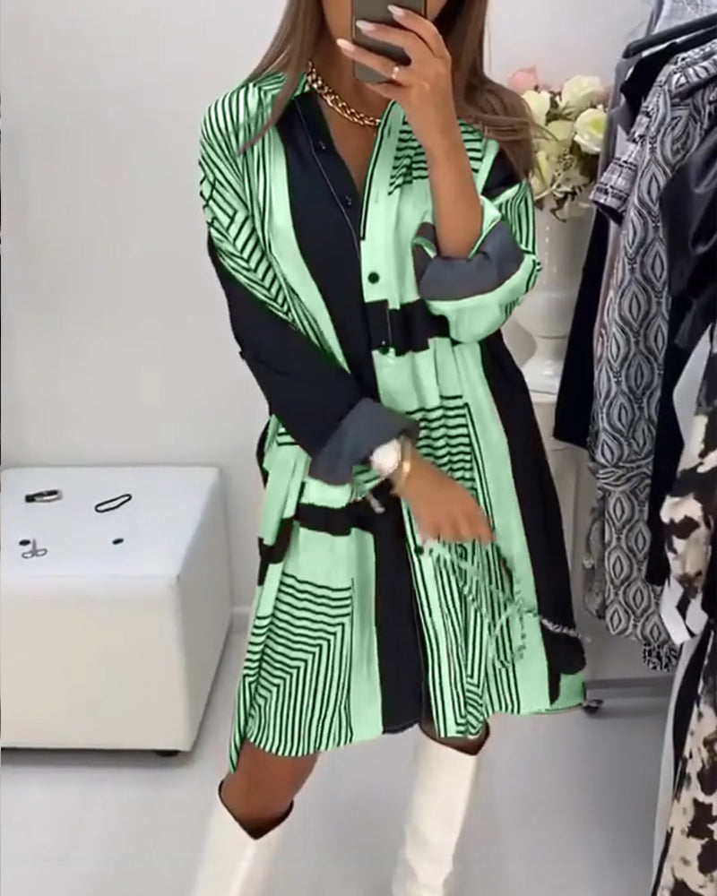 Levoire | Robe Avec Des Boutons Et Impression