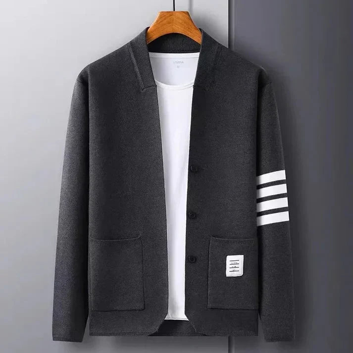 Levoire | Pull en tricot minimaliste pour chaque garde-robe Gris