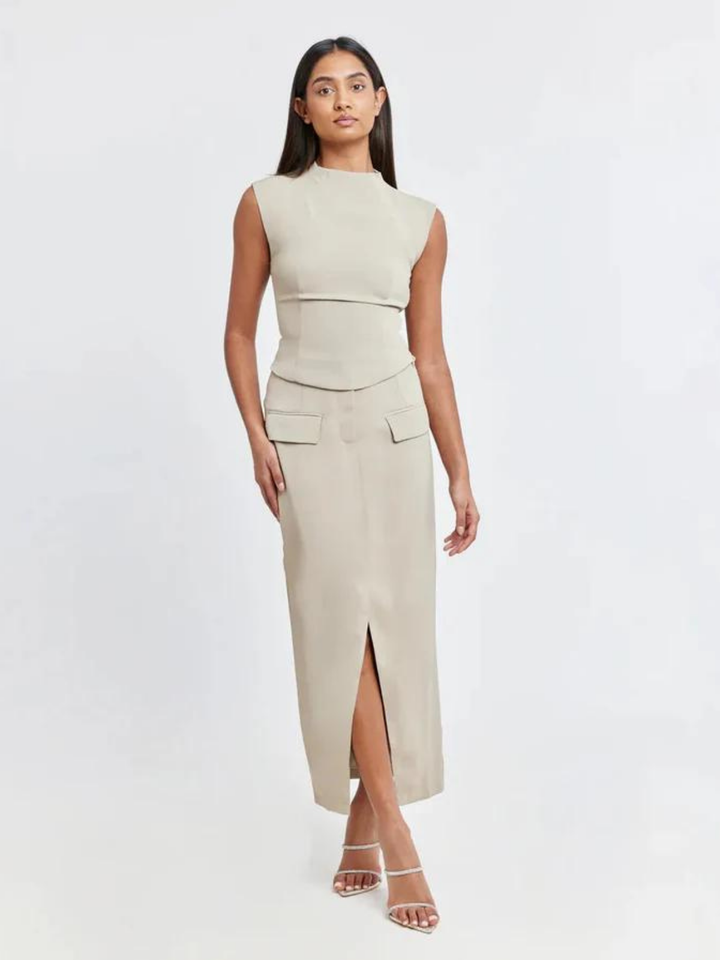 Levoire | Gilet Design & Jupe Accessoire Adapté Beige