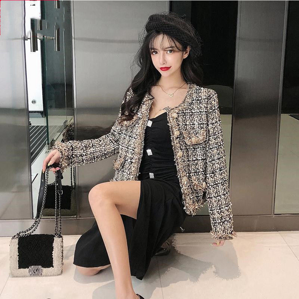 Levoire | Veste En Tweed Classique Avec Des Boutons Dorés Élégants