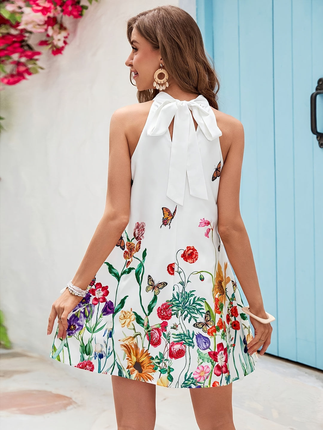 Levoire | Robe Mini Halter Tendance Pour Femmes Avec Un Motif Floral Joyeux