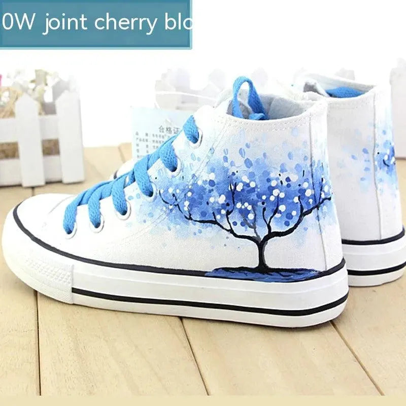 Levoire | Chaussures en toile à talons peintes à la main Fleurs de cerisier bleue