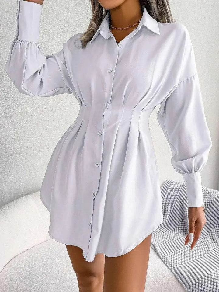 Levoire | Robe asymétrique, ajustée au corps avec des manches courtes Blanc