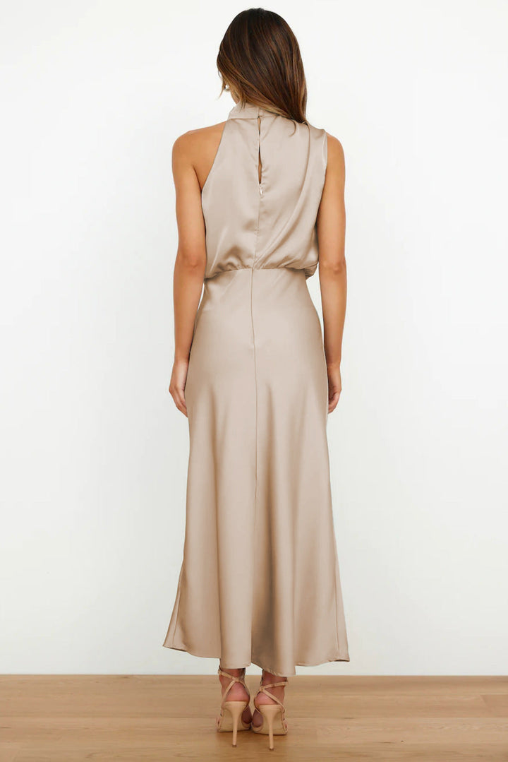 Levoire | Robe Longue En Satin Avec Col Halter
