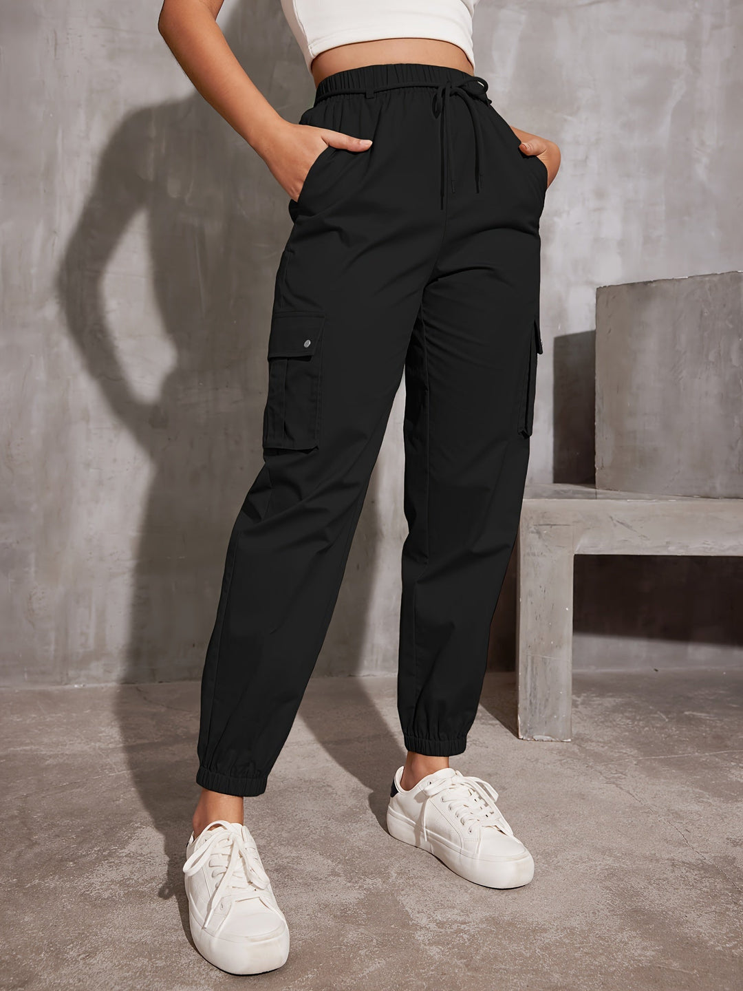 Levoire | Pantalons Cargo Taille Haute Uni Noir