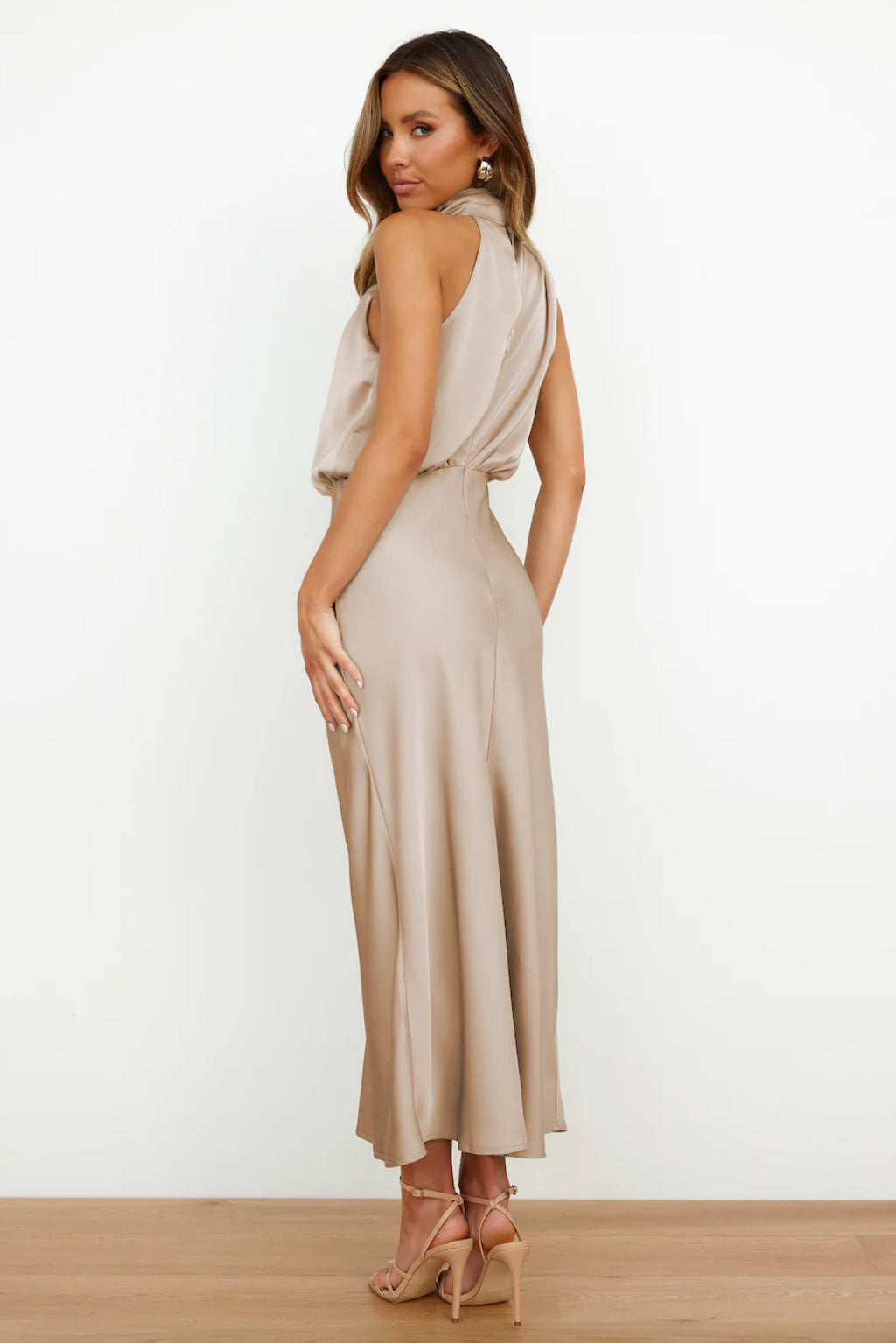 Levoire | Robe Maxi En Satin À Encolure Halter
