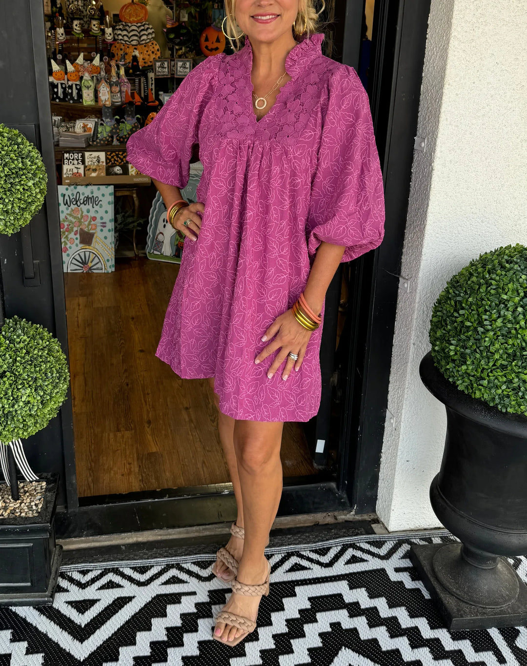 Levoire | Détail Volant Robe A-Line Rose rouge