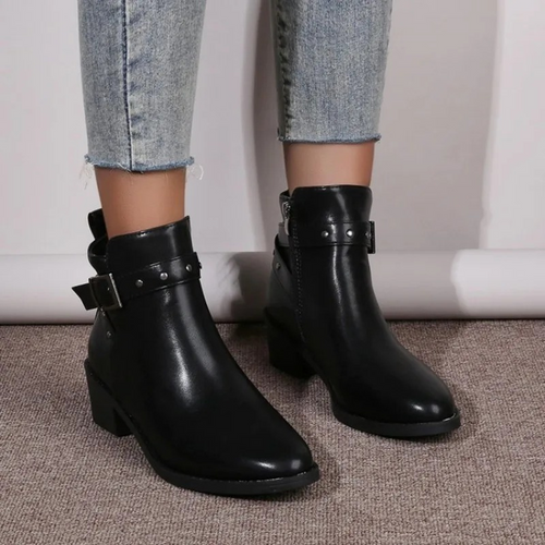 Levoire | Bottes pour femmes avec des boucles et des clous à talon bas