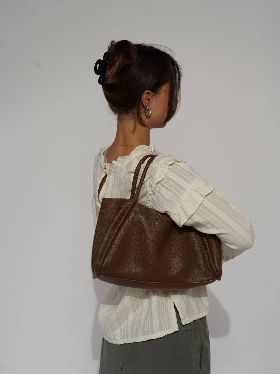 Levoire | Sac À Main Élégant Avec Silhouette Épurée