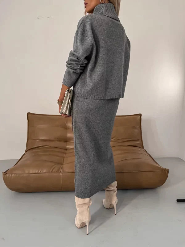 Levoire | Combinaison Féminine En Robe Et Pull À Col Roulé