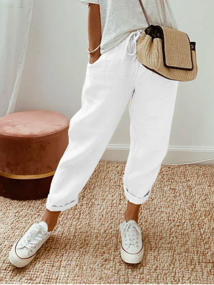 Levoire | Pantalon De Costume Pour Femmes À La Coupe Élégante Blanc