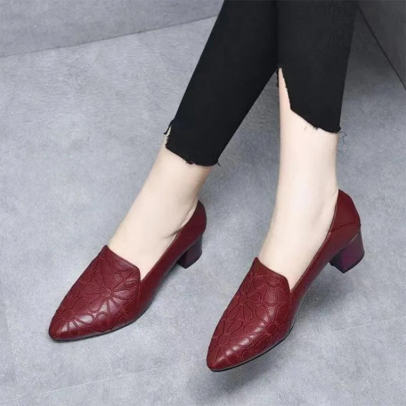 Levoire | Belles chaussures en dentelle à talons moyens