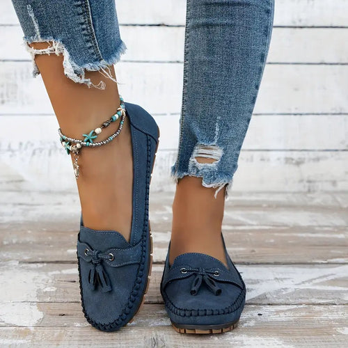 Levoire | Mocassins En Daim Classiques Avec Détail À Pompons Pour Femmes