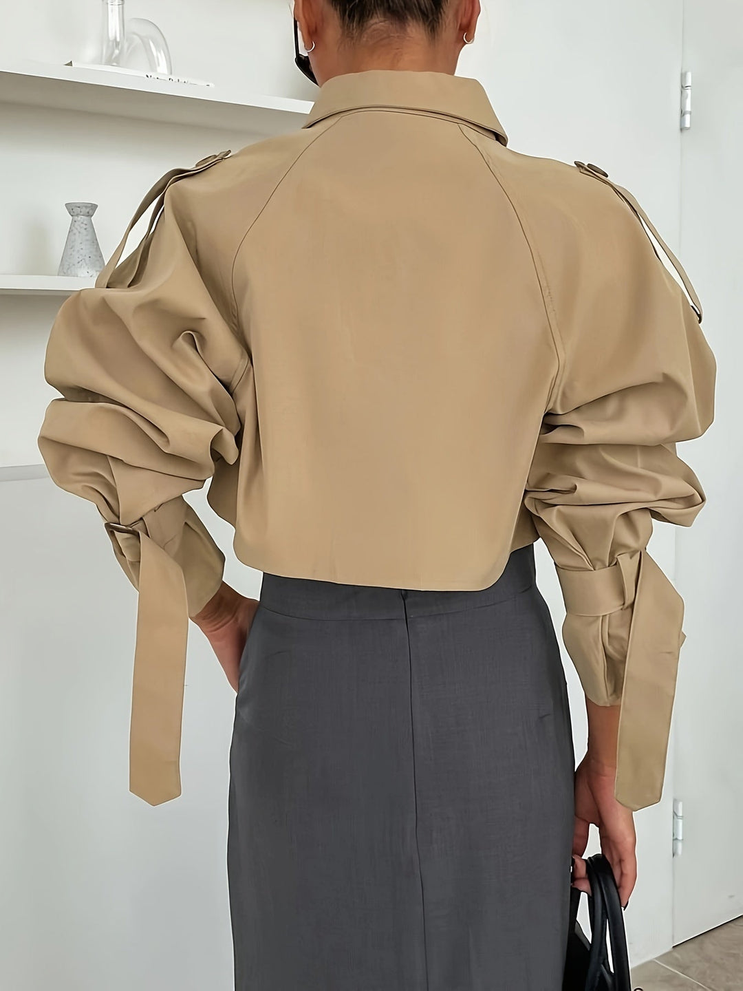 Levoire | Trench-Coat Découpé Avec Poignets À Ceinture Pour Femmes
