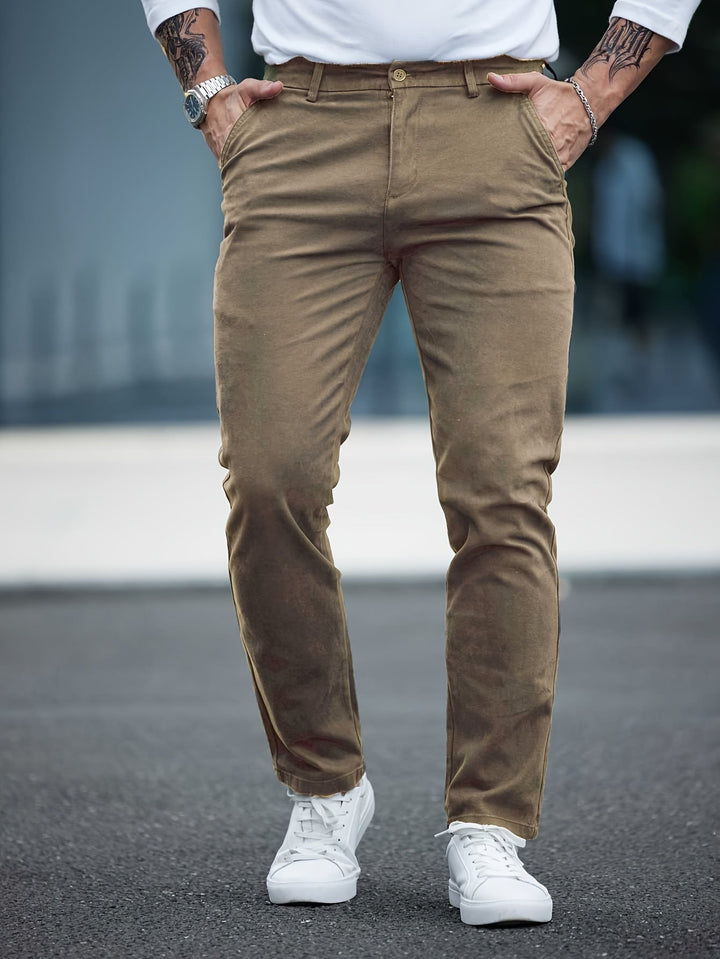Levoire | Pantalon En Coton Slim Fit Pour Homme Avec Broderie Couleurs De Saison Khaki Couleur