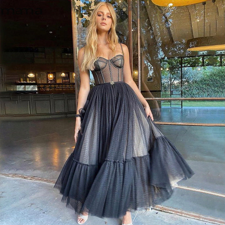 Levoire | Robe en dentelle luxueuse avec haut tube Noir
